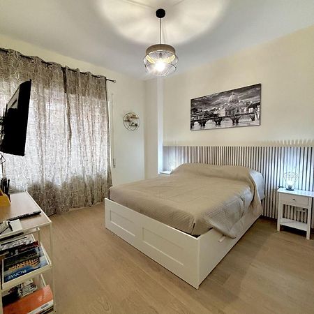 Casa Blaserna Nel Cuore Dello Shopping A Marconi E Trastevere Rome Buitenkant foto
